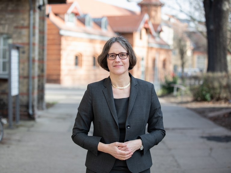 Prof. Dr. Julia von Blumenthal